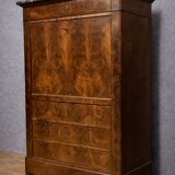 Secretary from the Louis Philippe period in walnut briar, 19th century.