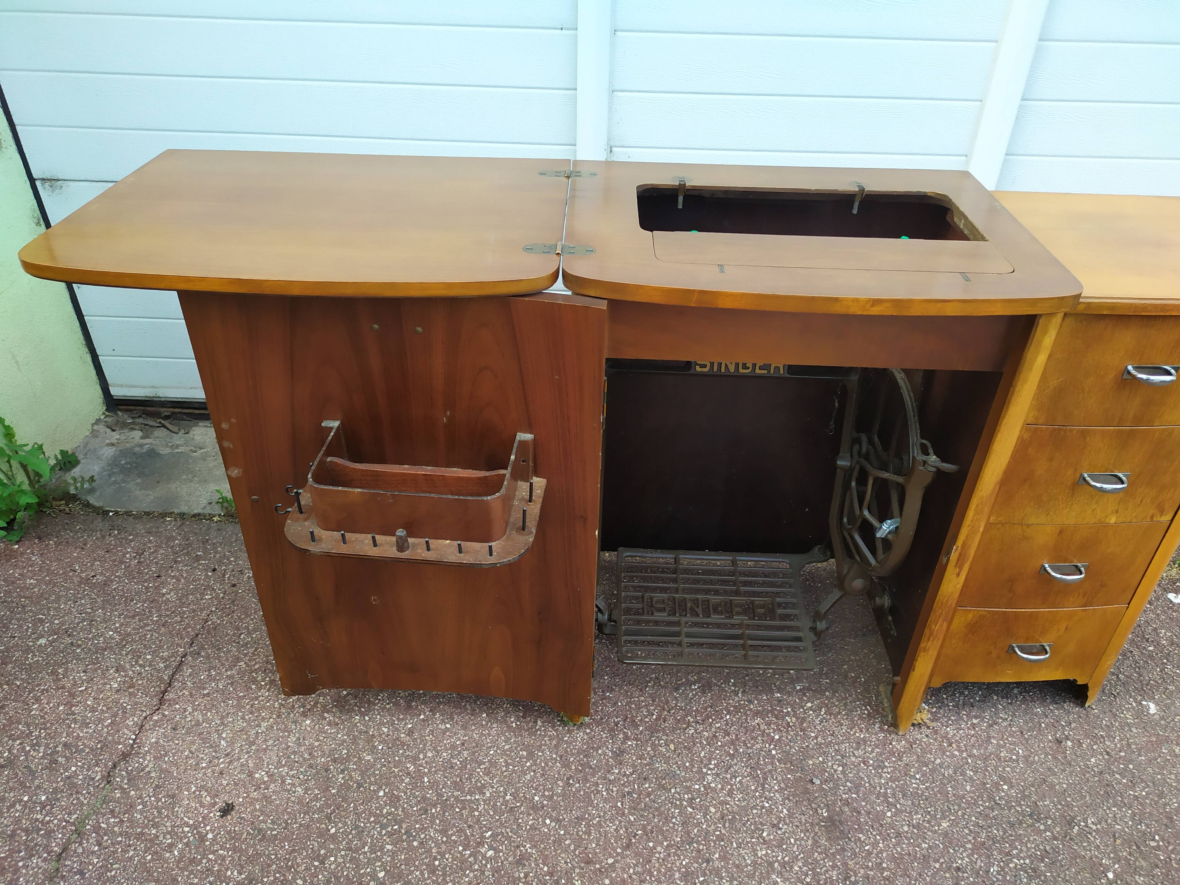 Meuble pour machine a coudre Singer - petit Bureau