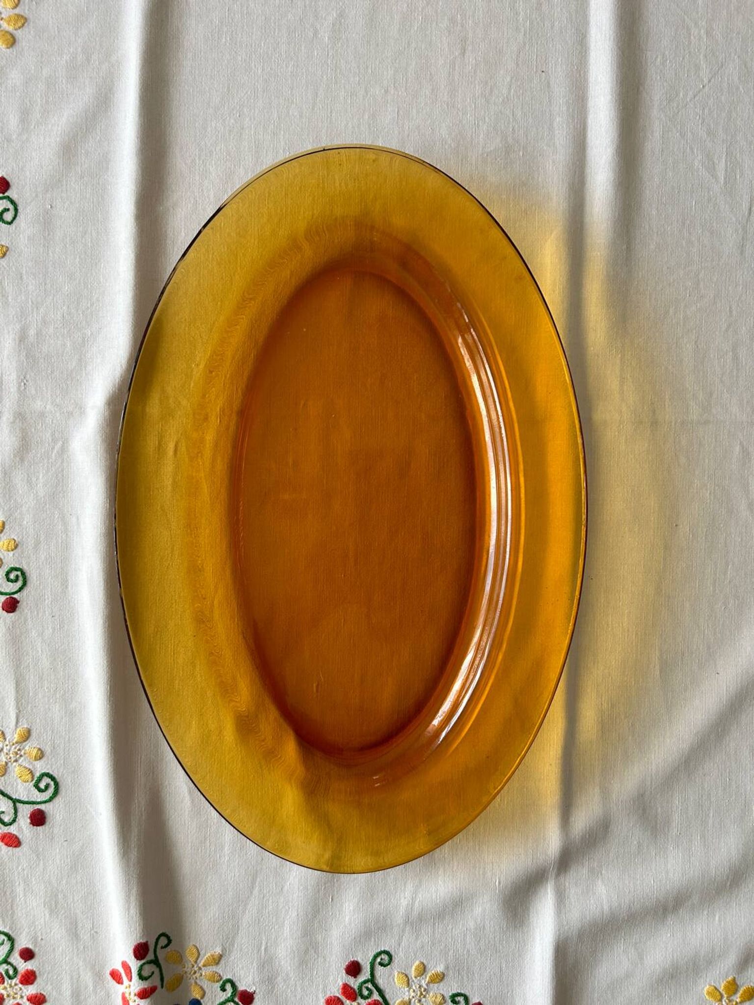 Plat de service ambre Duralex Made in France