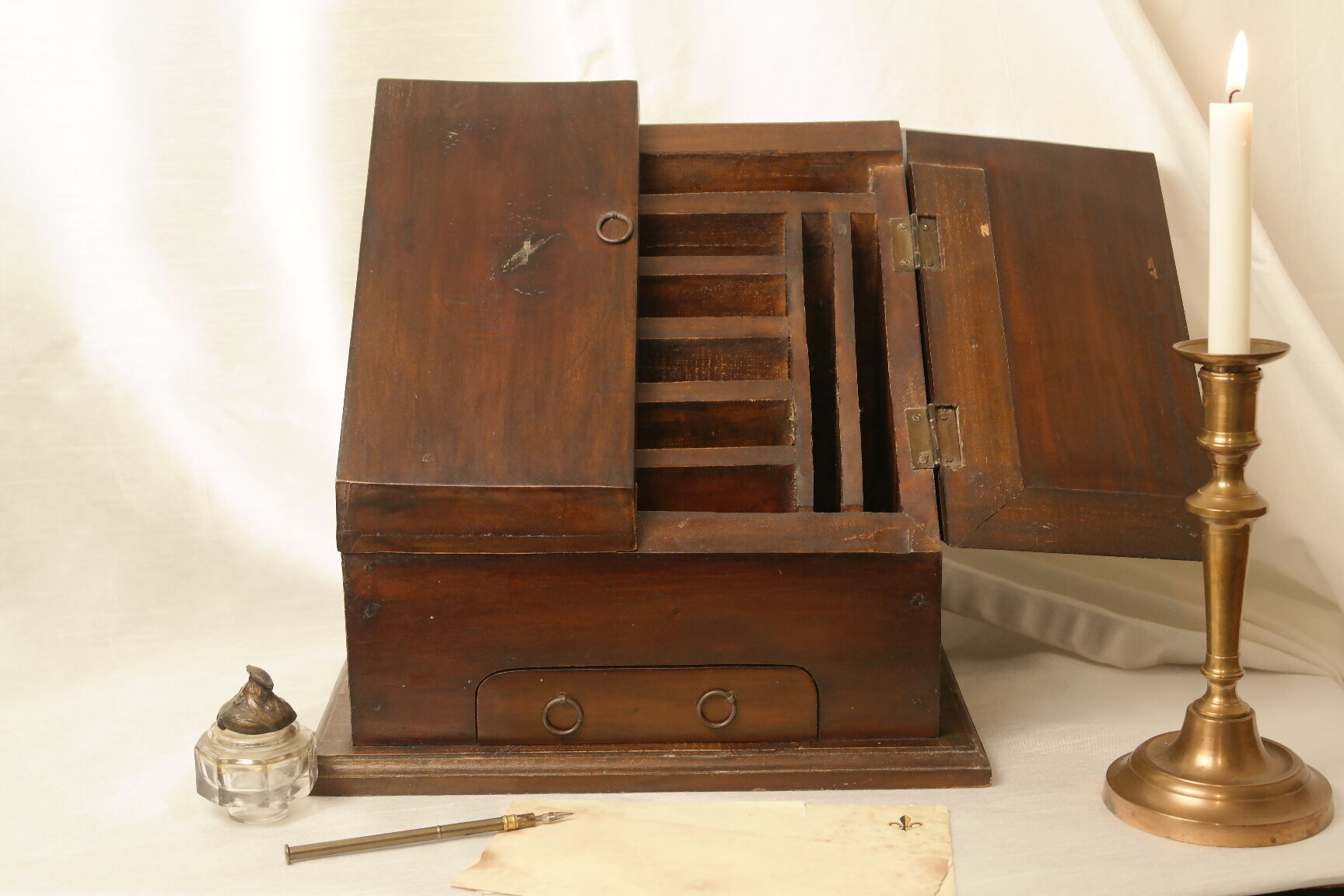 Antique table cabinet in solid mahogany XXth