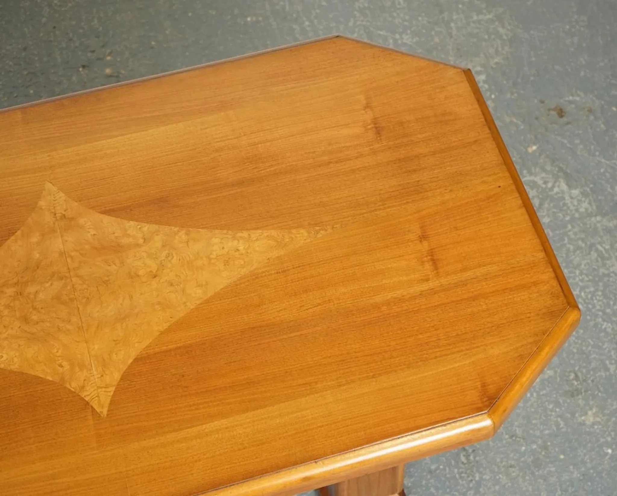 Vintage Art Deco Dining Table in Walnut