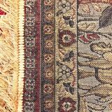 Wool carpets, cloisonné decorations of birds and gardens, mechanical weaving. New condition.