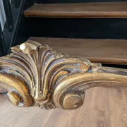 Large golden mirror in vintage Louis XV rocaille style, 144 cm