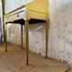 Petit bureau secrétaire style Louis XVI jaune moutarde
