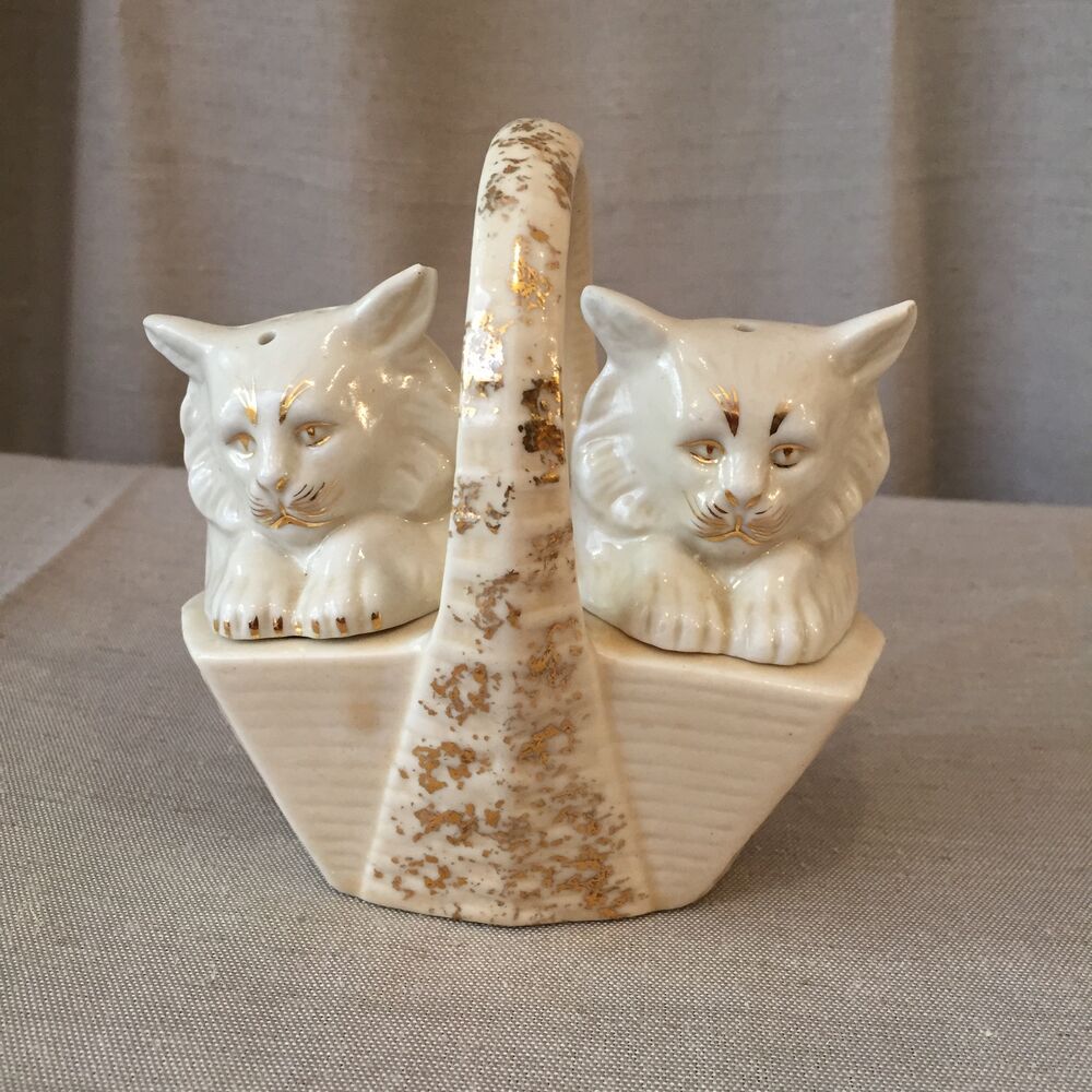 Panier avec saliere poivriere en forme de chat porcelaine de france