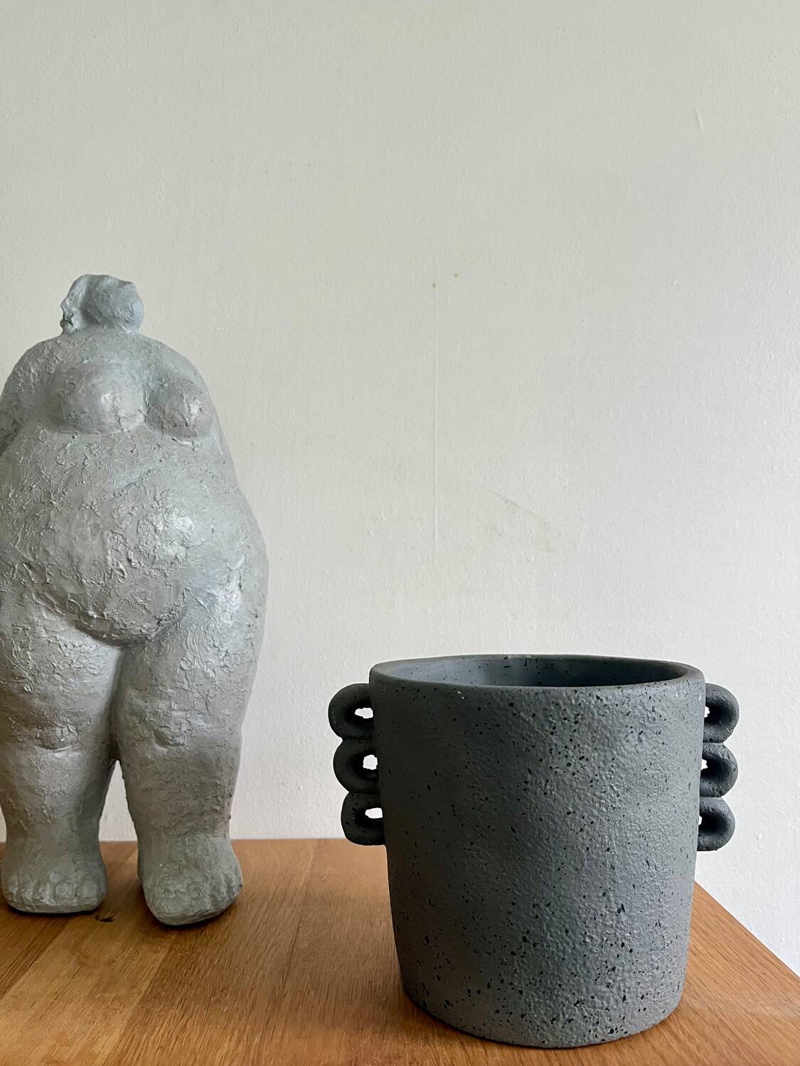 Cement plant pot