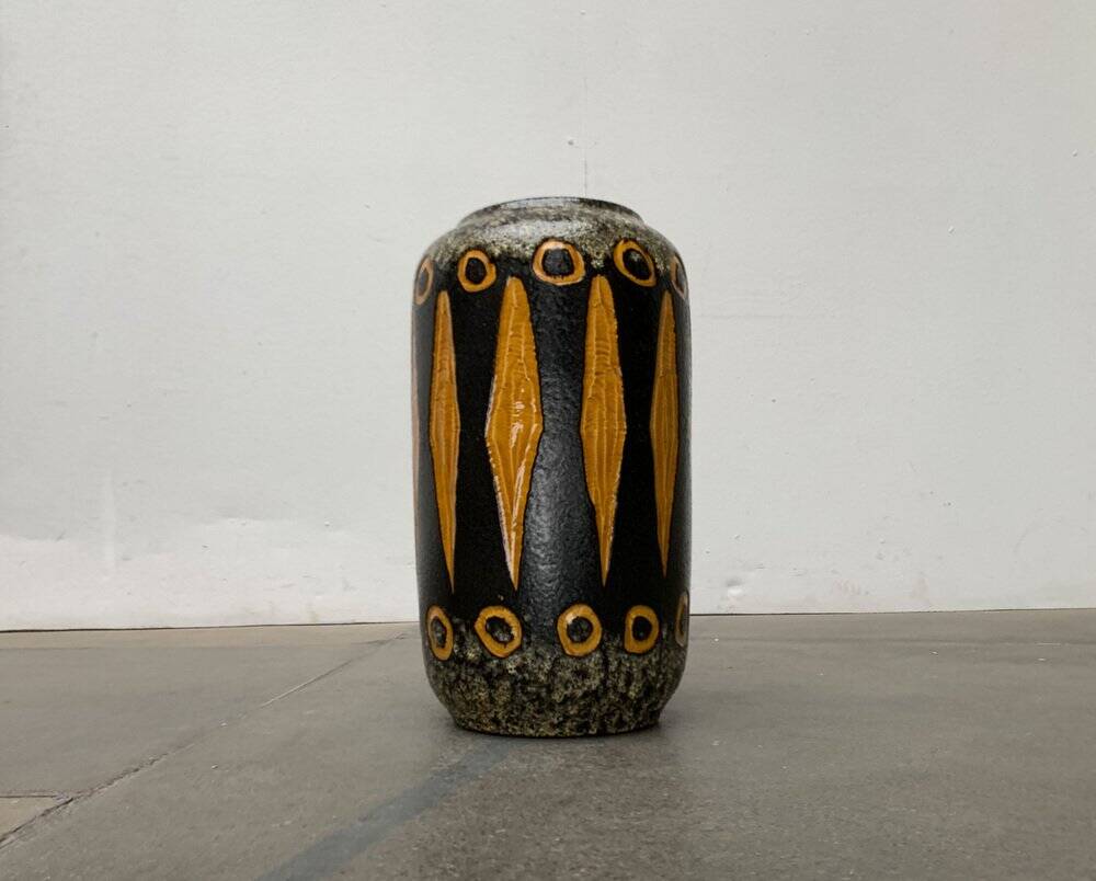 Brutalist sun vase in West German pottery WGP from the mid-century by Scheurich, 1960s.