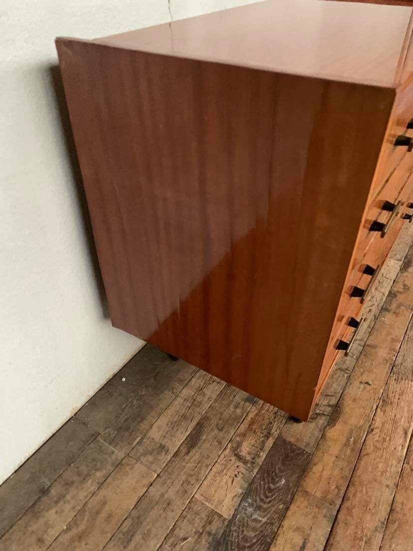 Vintage chest of drawers with 4 drawers handles bakelite feet spindle year 1960