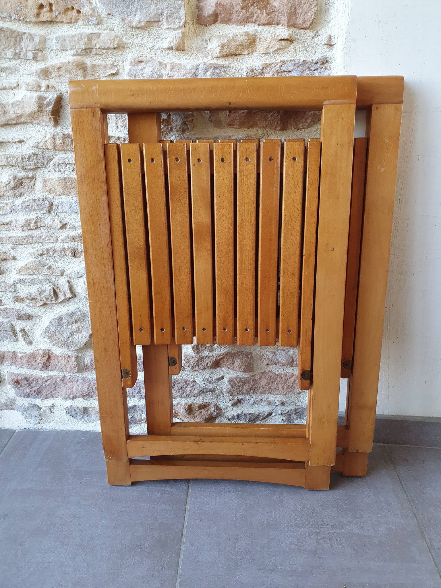 Folding chairs
