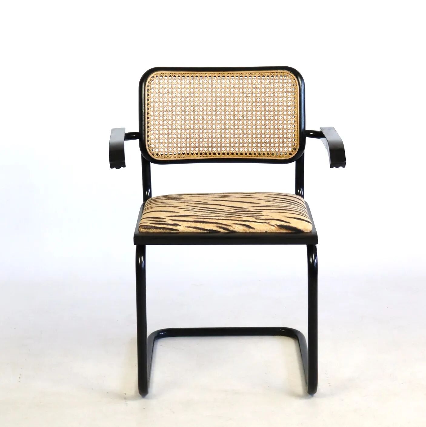 Chaise B64 tissu léopard