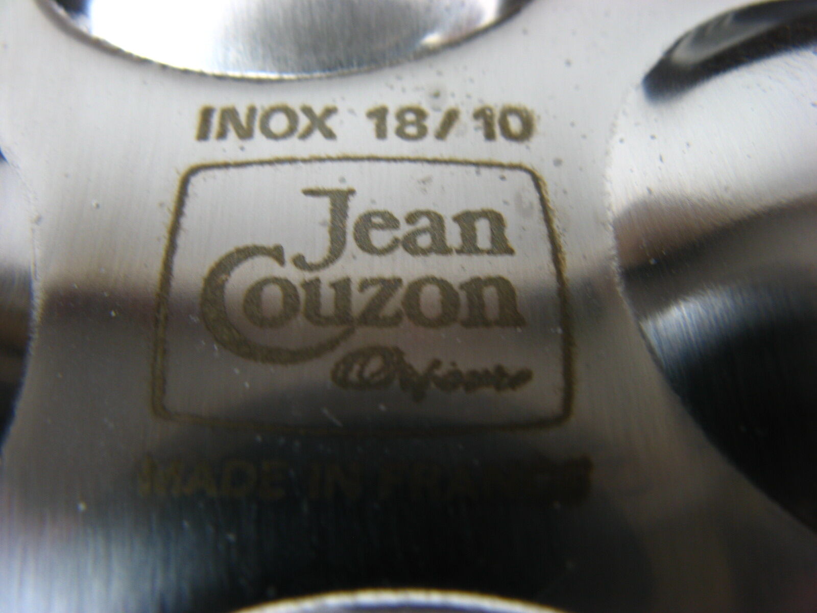 Jean couzon snail service