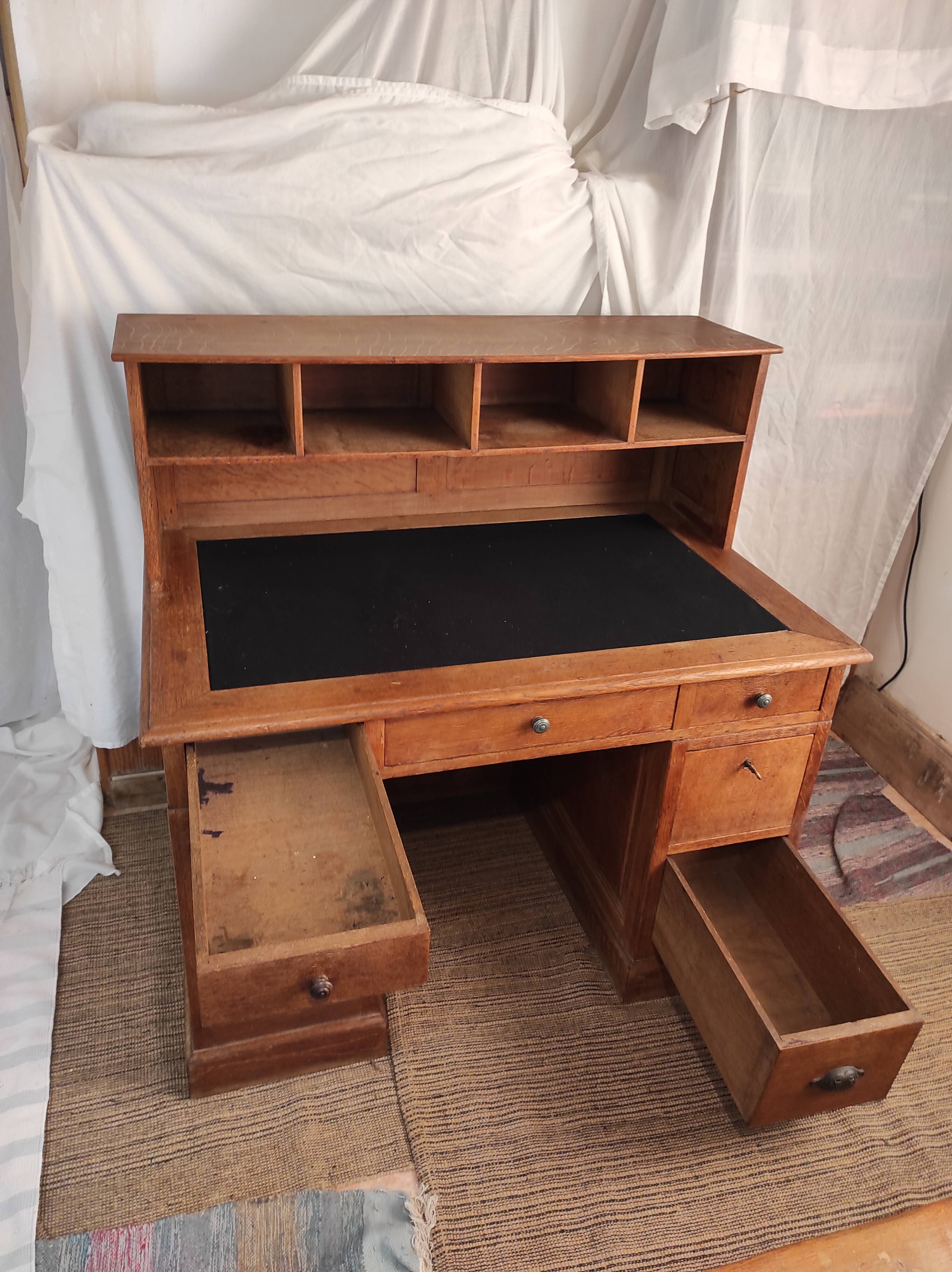 Oak stepped office 1900