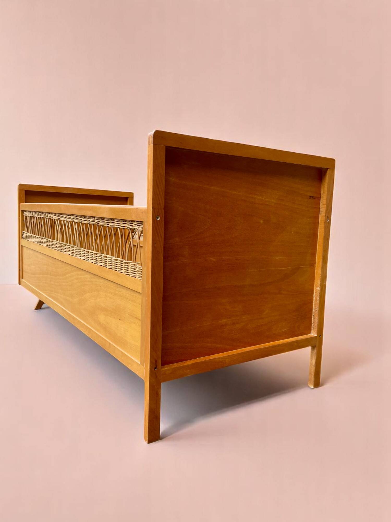 Vintage children's bed - rattan and wood - 1960s