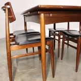 Louise van Teeffelen dining set
