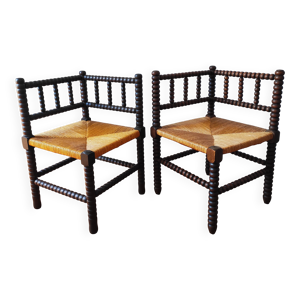 Paire de chaises d'angle