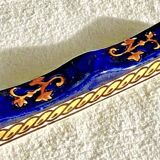 10 anciens porte couteau Gien Renaissance fond bleu
