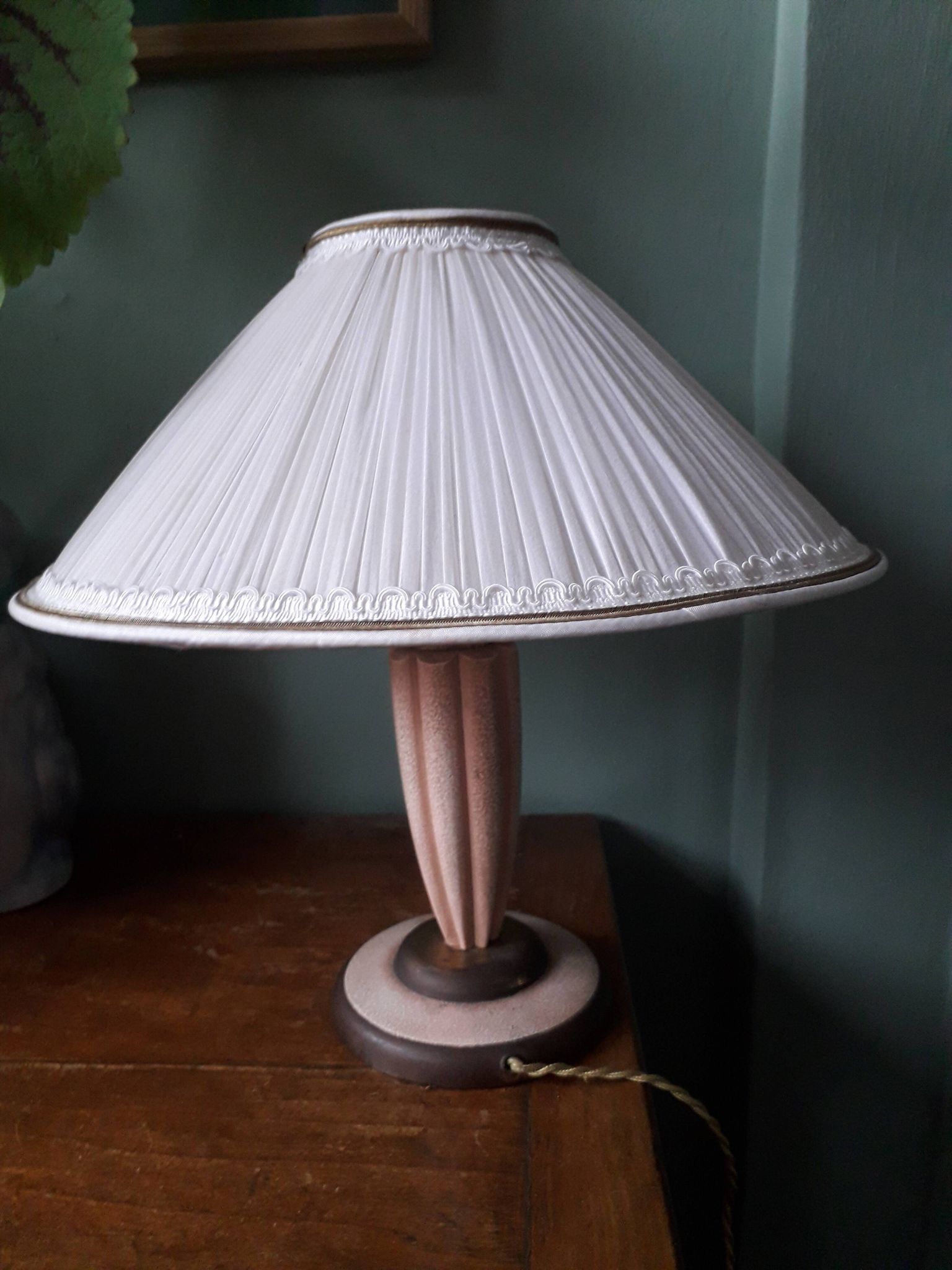 Lampe vintage des années 40 avec son abat-jour plissé