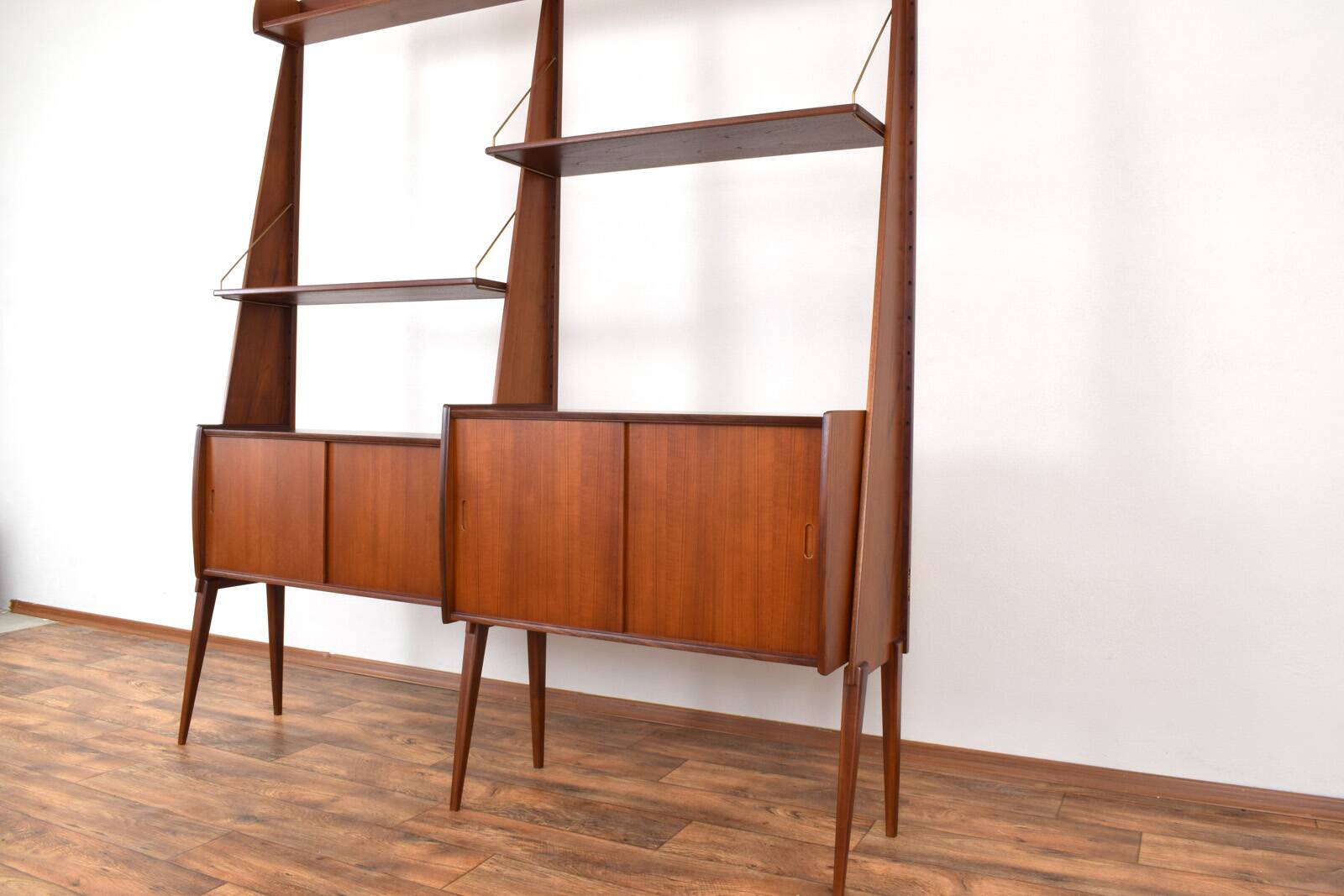 Mid-Century Teak Wall Unit „Panto” from Einar Raknes & Sønner Møbelfabrikk