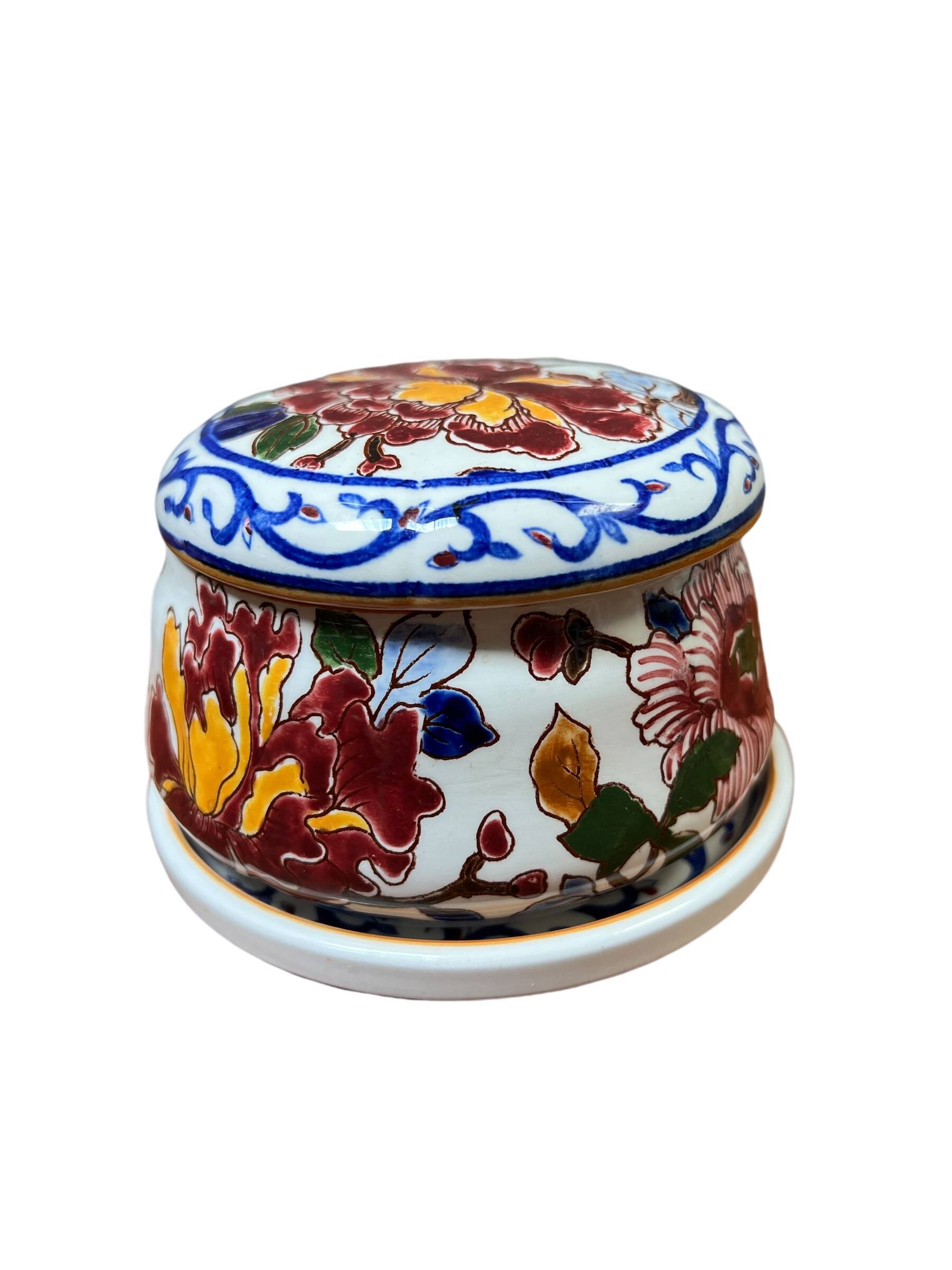 Gien earthenware tea set, peony decoration