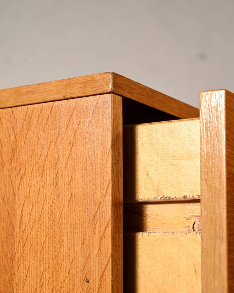 Commode vintage