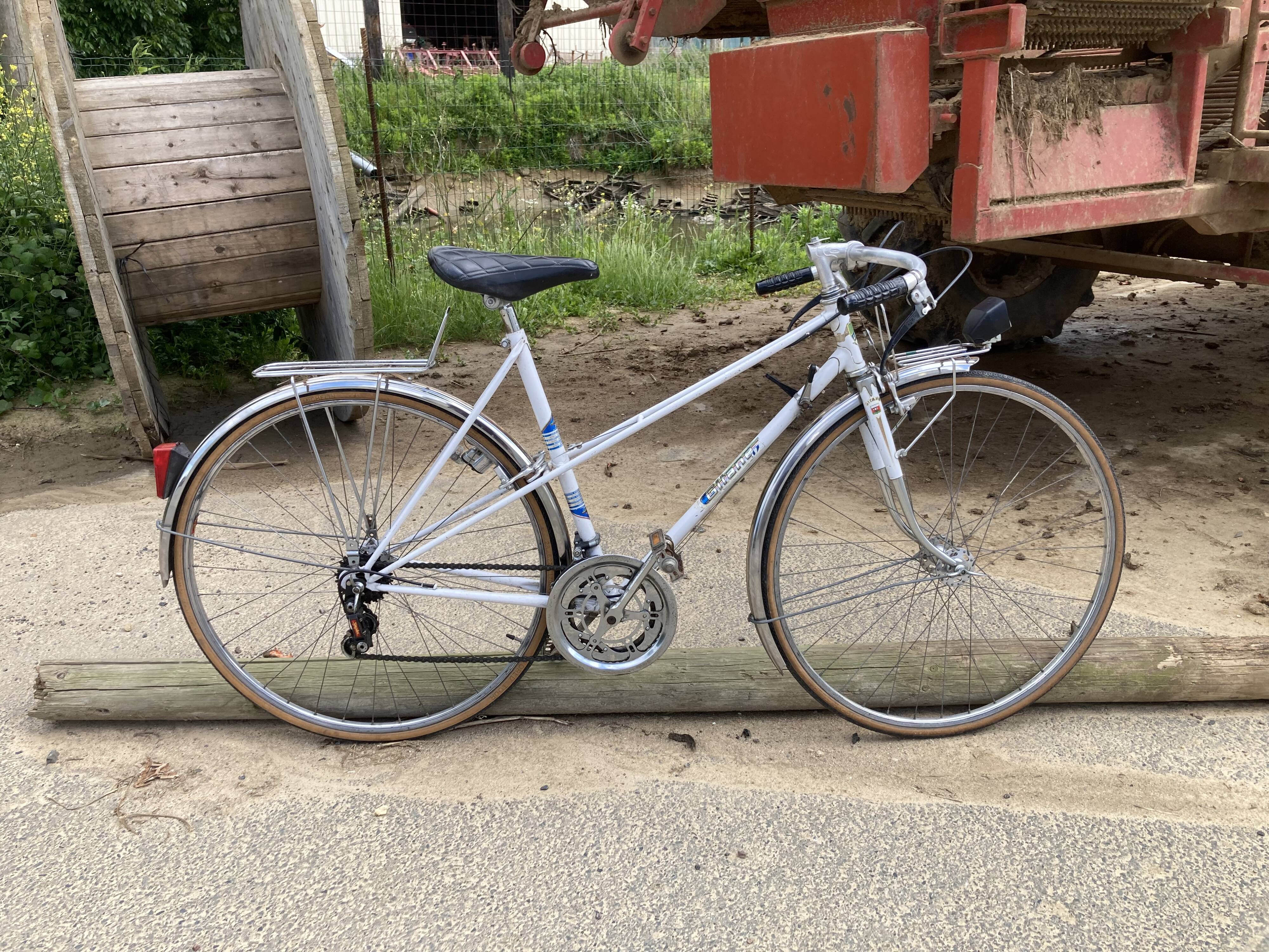 Road bike, 10 speeds Gypsy brand 70s