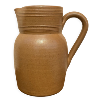 Sandstone pitcher