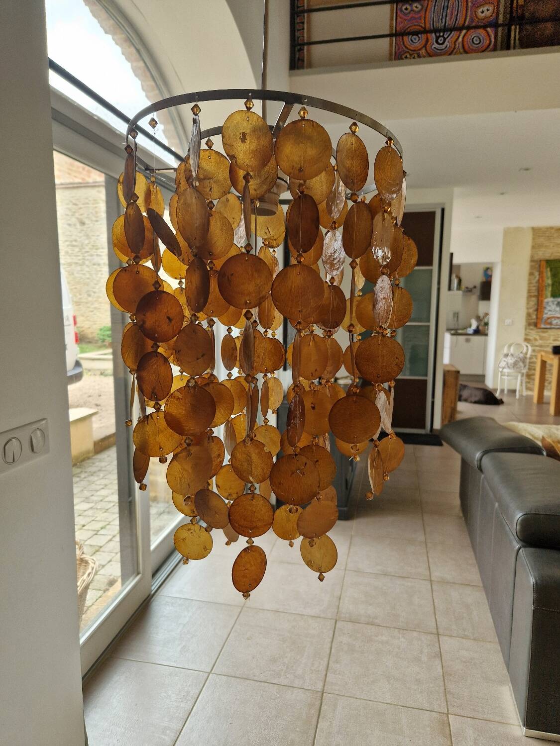 Mother-of-pearl pendant