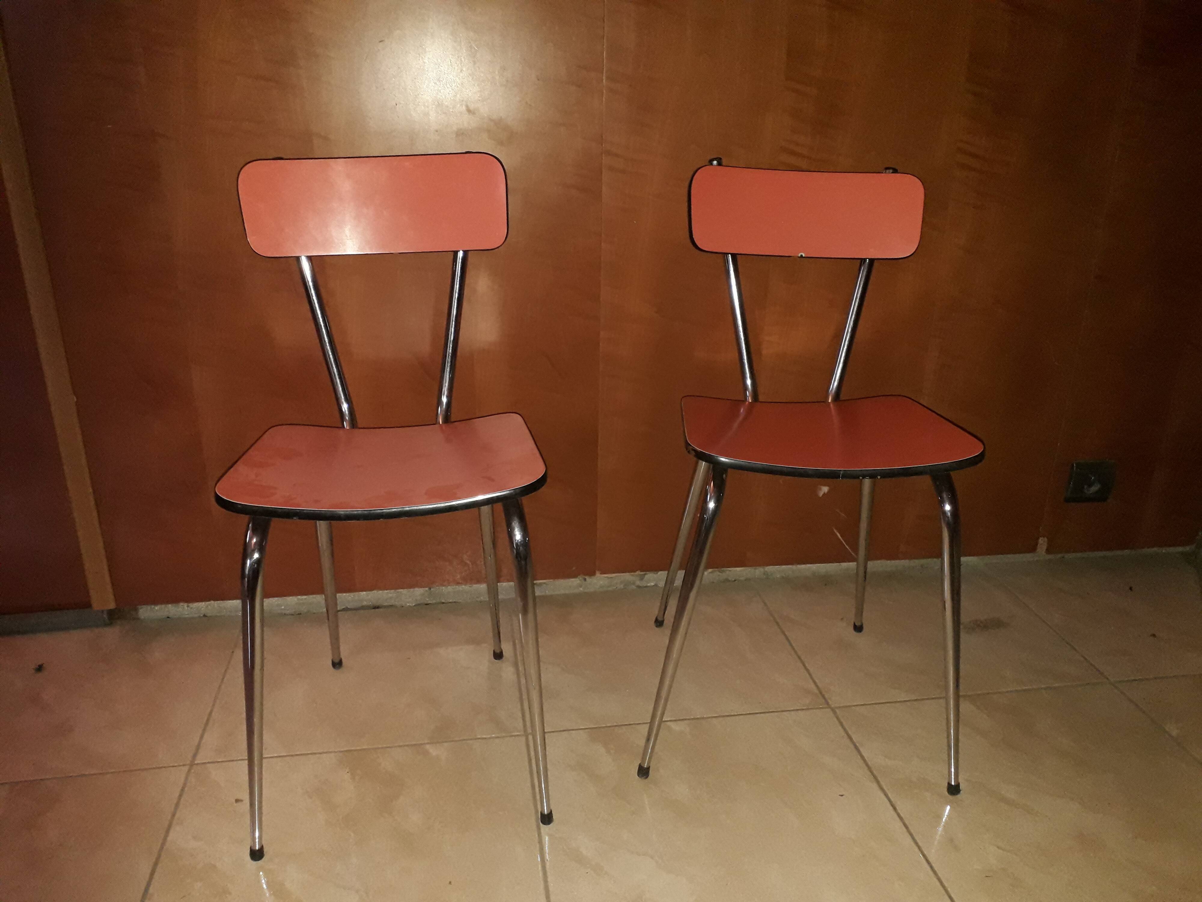 Paire de chaises en formica rouge pastel vintage