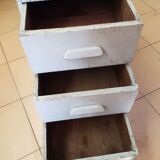 Drawer cabinet
