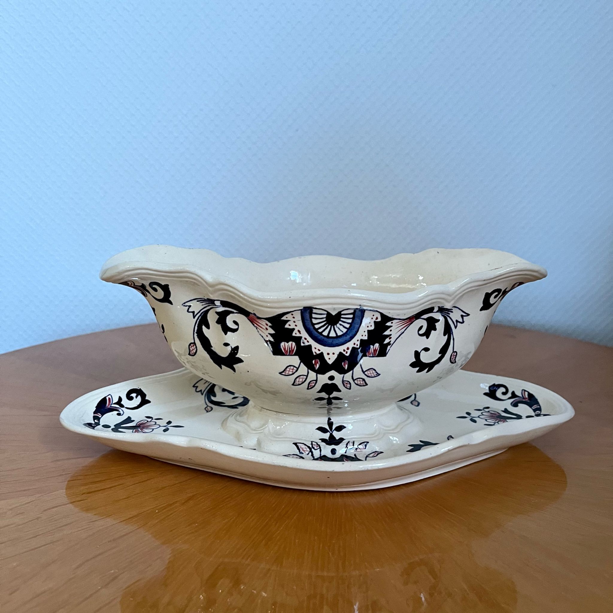 Plat saucière en terre de fer Longchamp