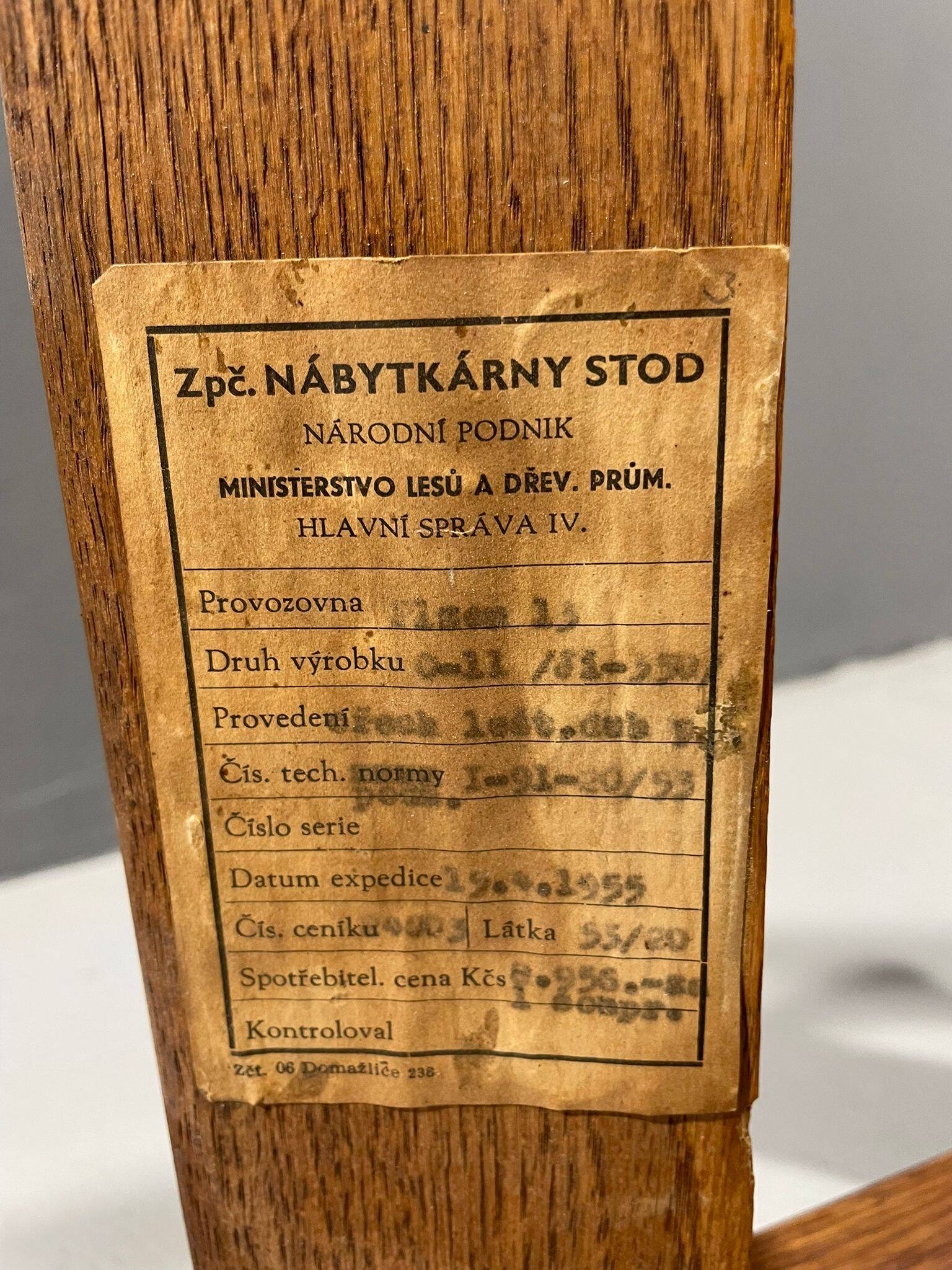 Paire de fauteuils par Jitona, années 1970