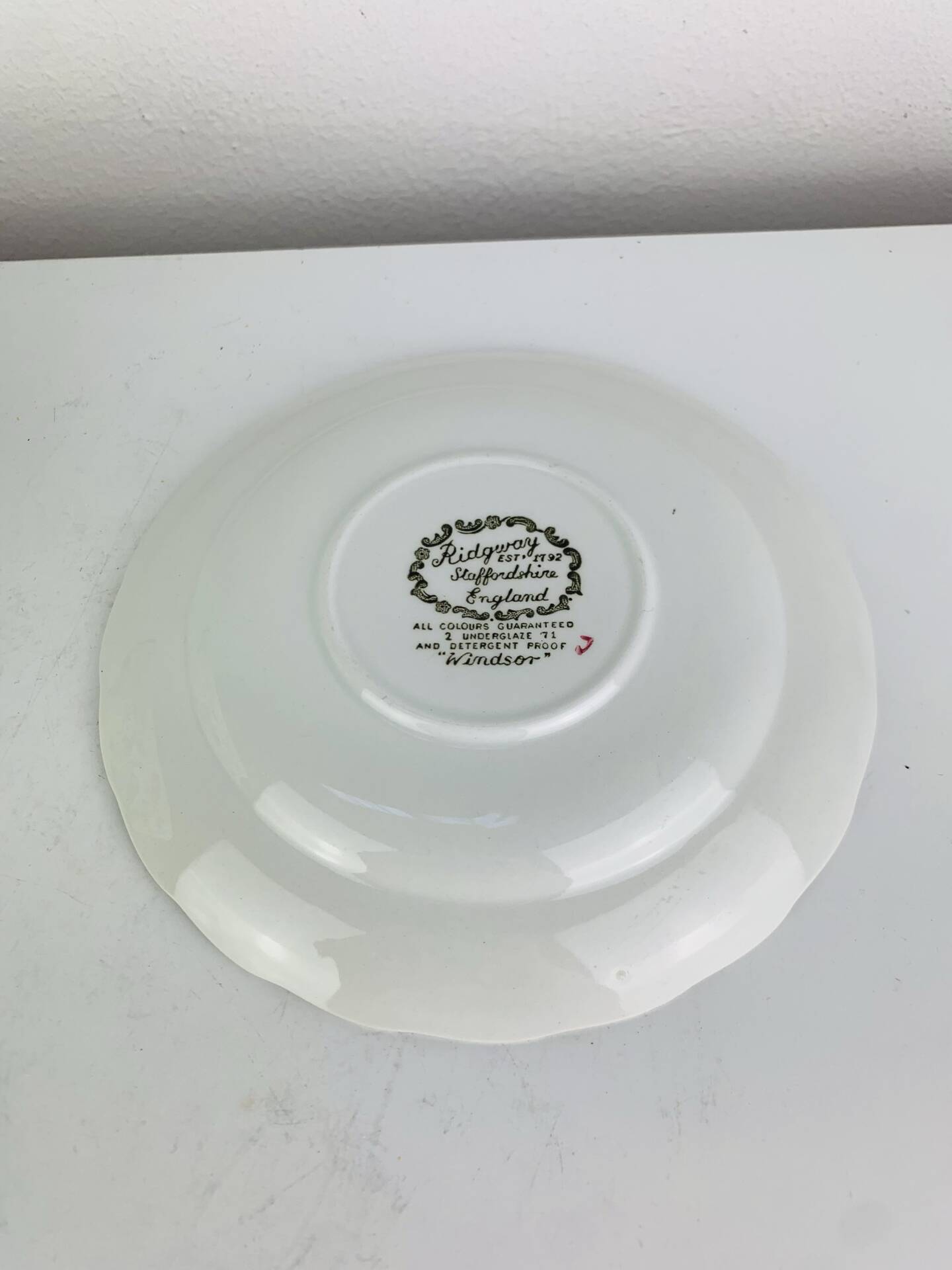 10 tasses à thé/café modèle Windsor par Ridgway, faïence anglaise