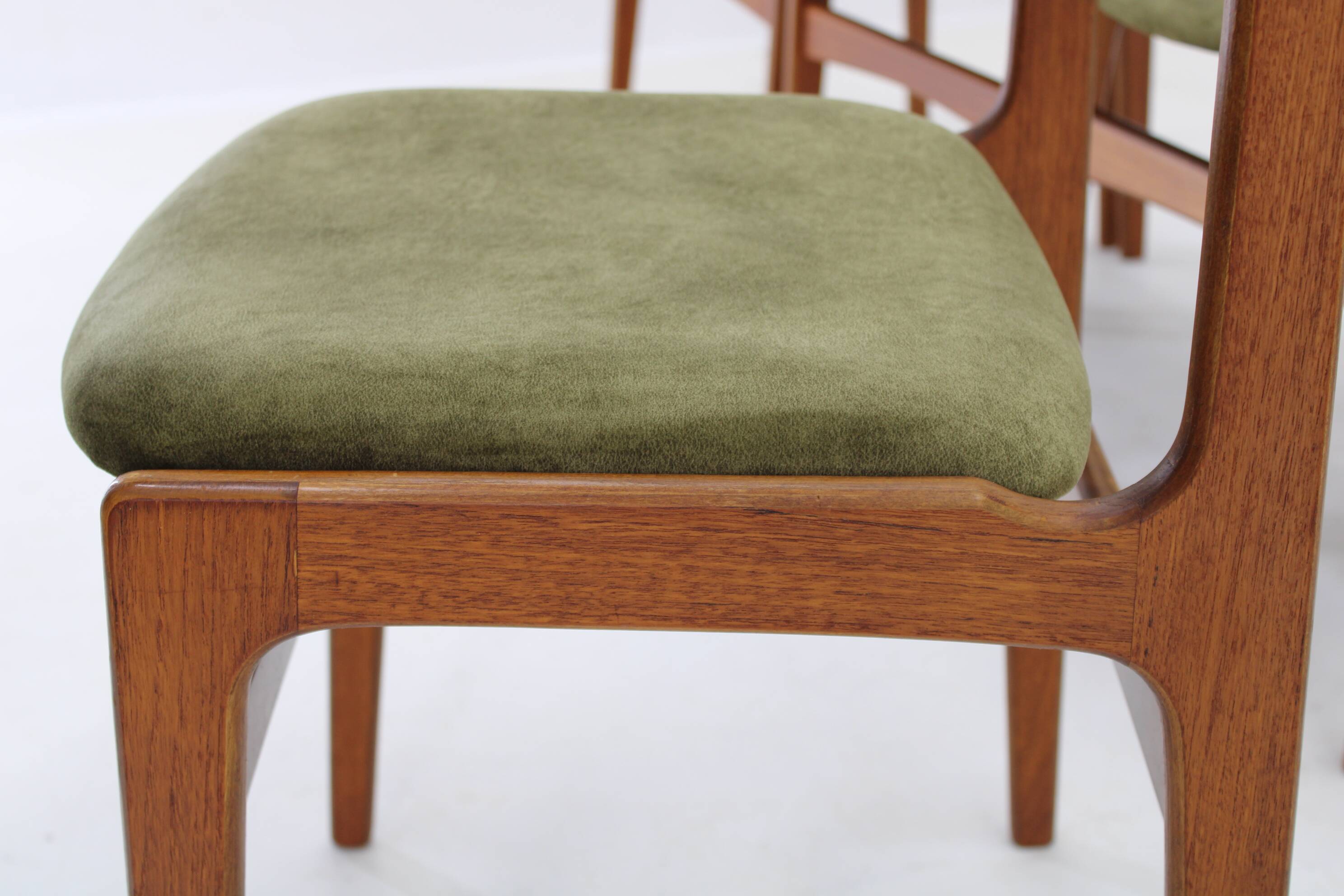 1960s Set of Six Danish Teak Dining Chairs , Restored