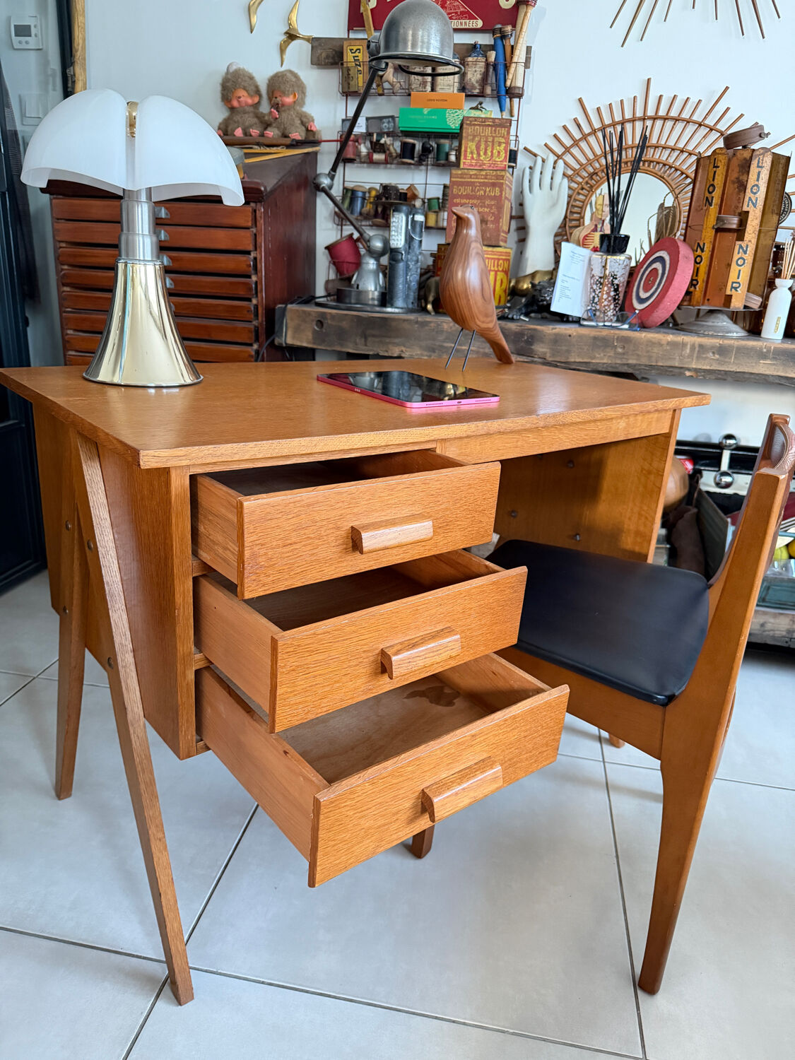Vintage desk with tapered legs