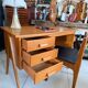 Bureau vintage pieds compas
