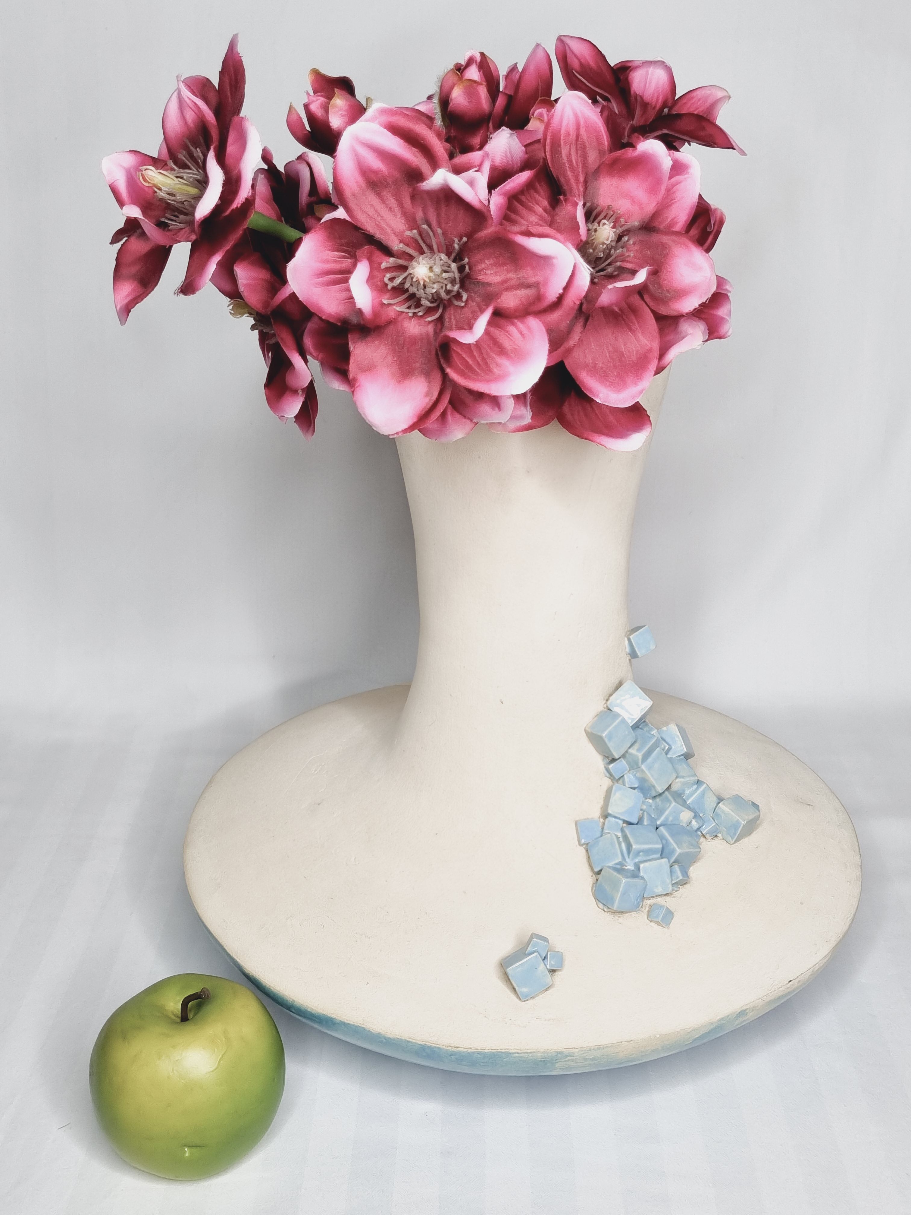 Design rocking vase in glazed ceramic with crystal decoration, 34 cm