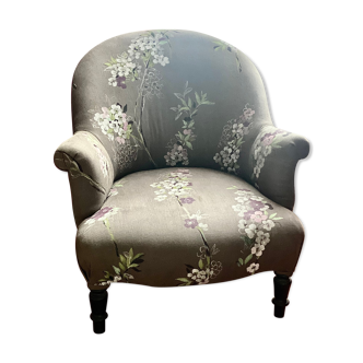 Toad armchair
