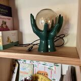Green hands ceramic lamp