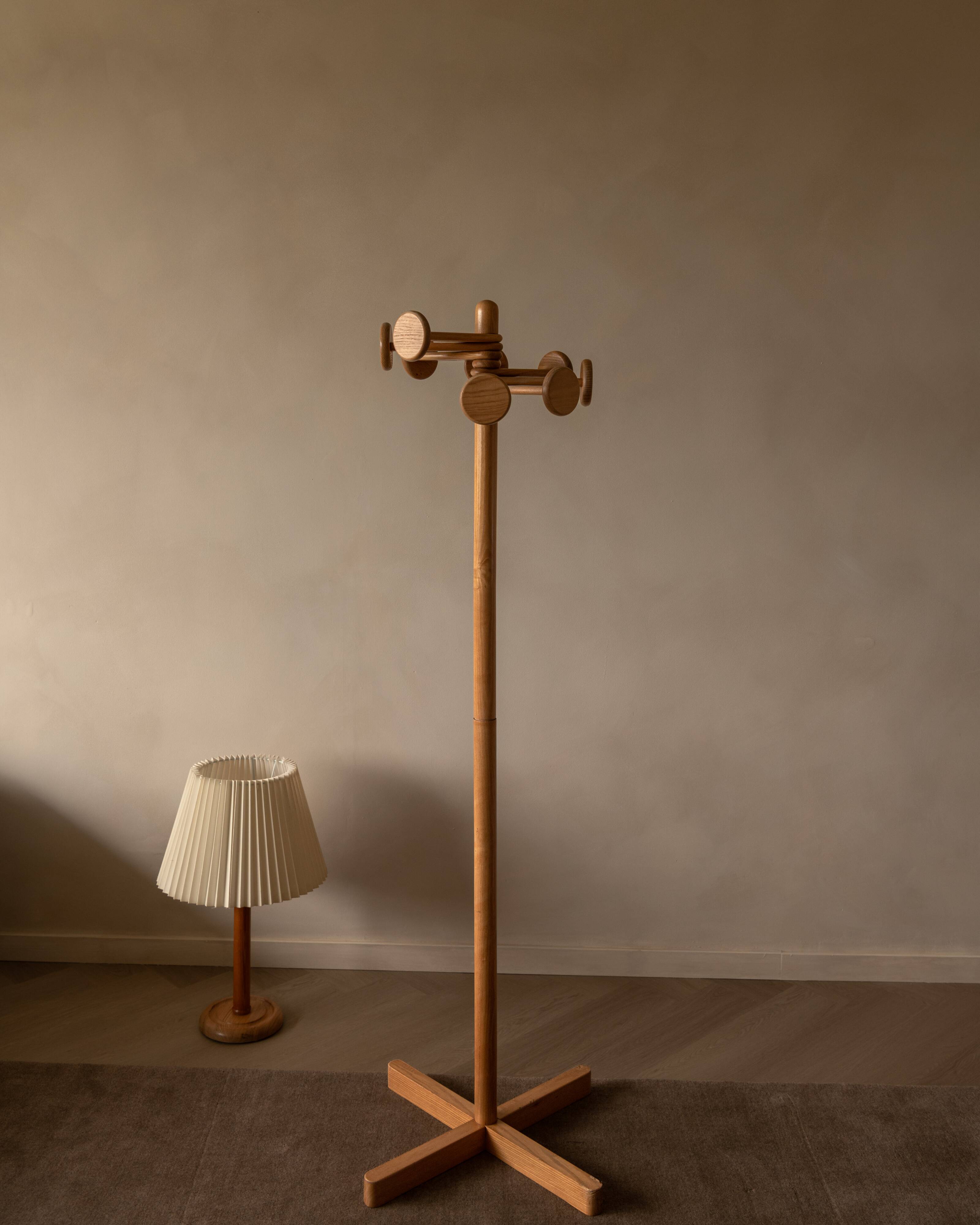 Porte-manteau vintage en bois Hank Loewenstein – porte-manteau sculptural des années 1970