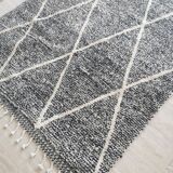Tapis berbère béni ouarain véritable noir et blanc en laine