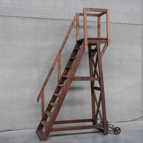 Escalier industriel en français en bois