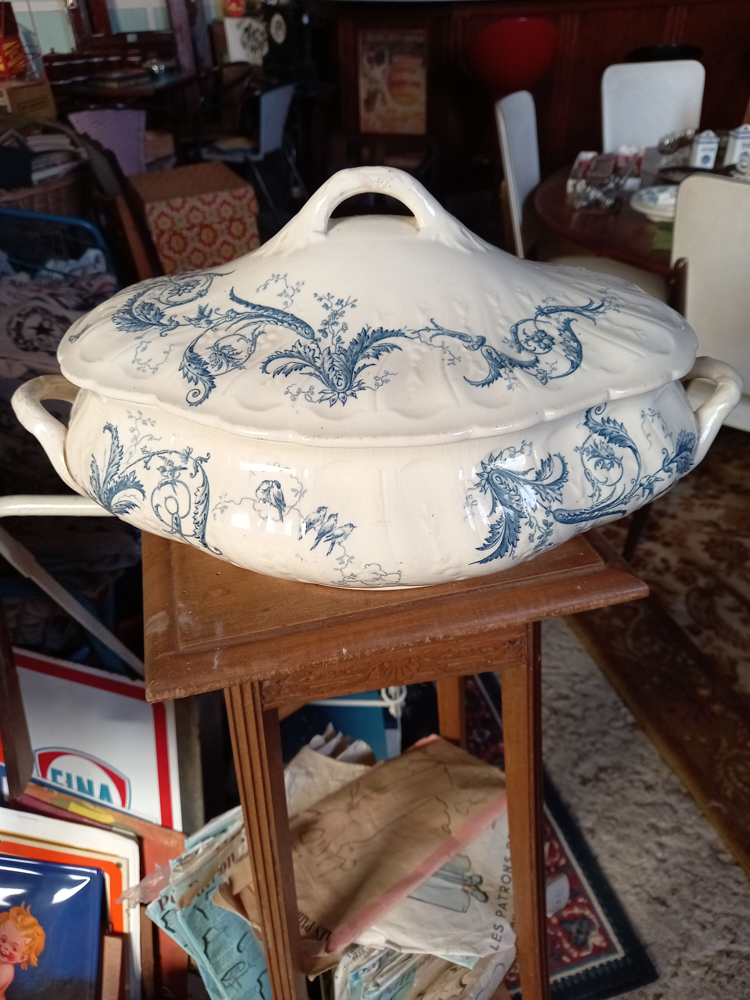 Porcelain soup of Gien late nineteenth century