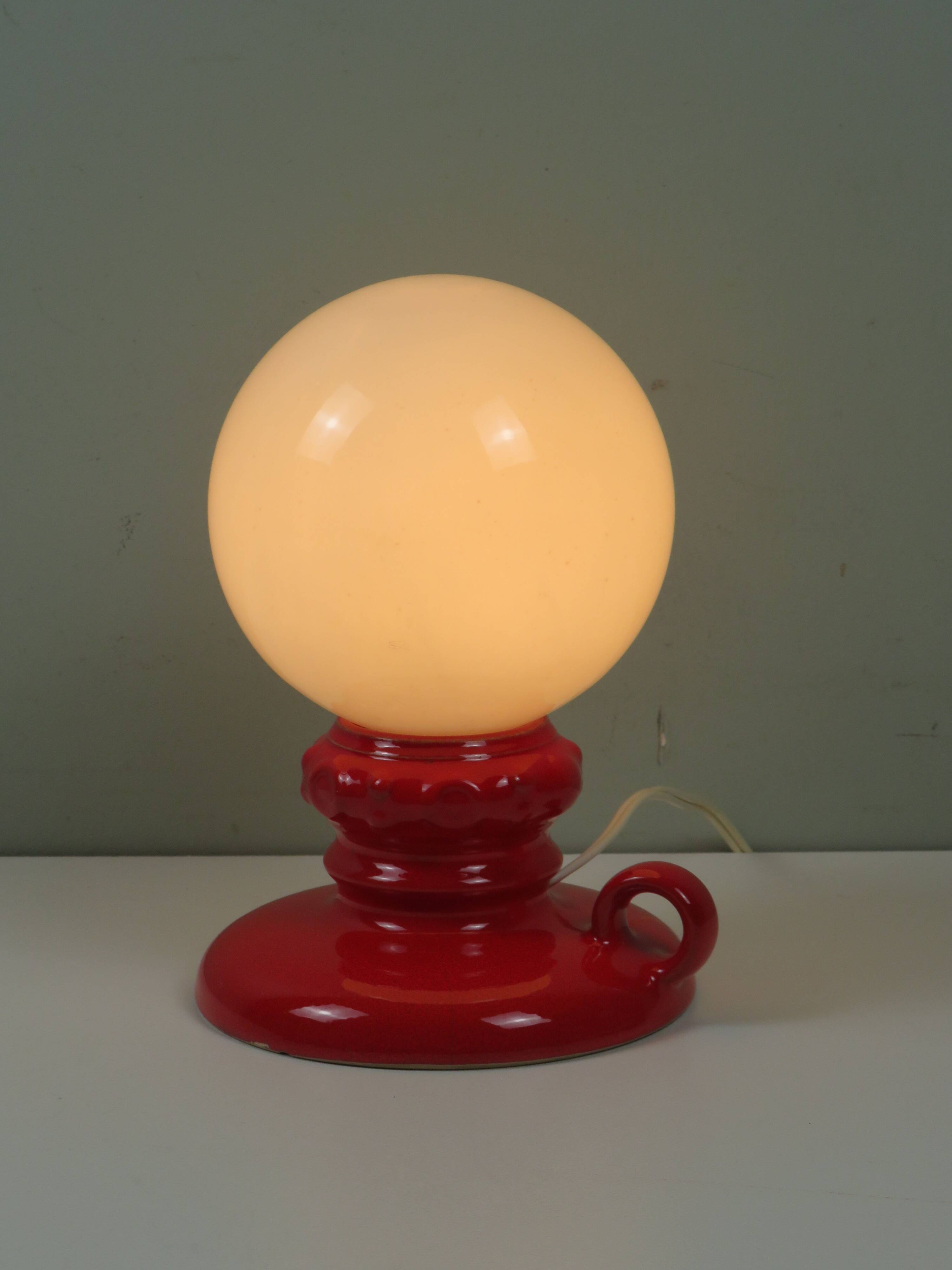 Lampe de table vintage en céramique rouge par Massive, Belgique 1970