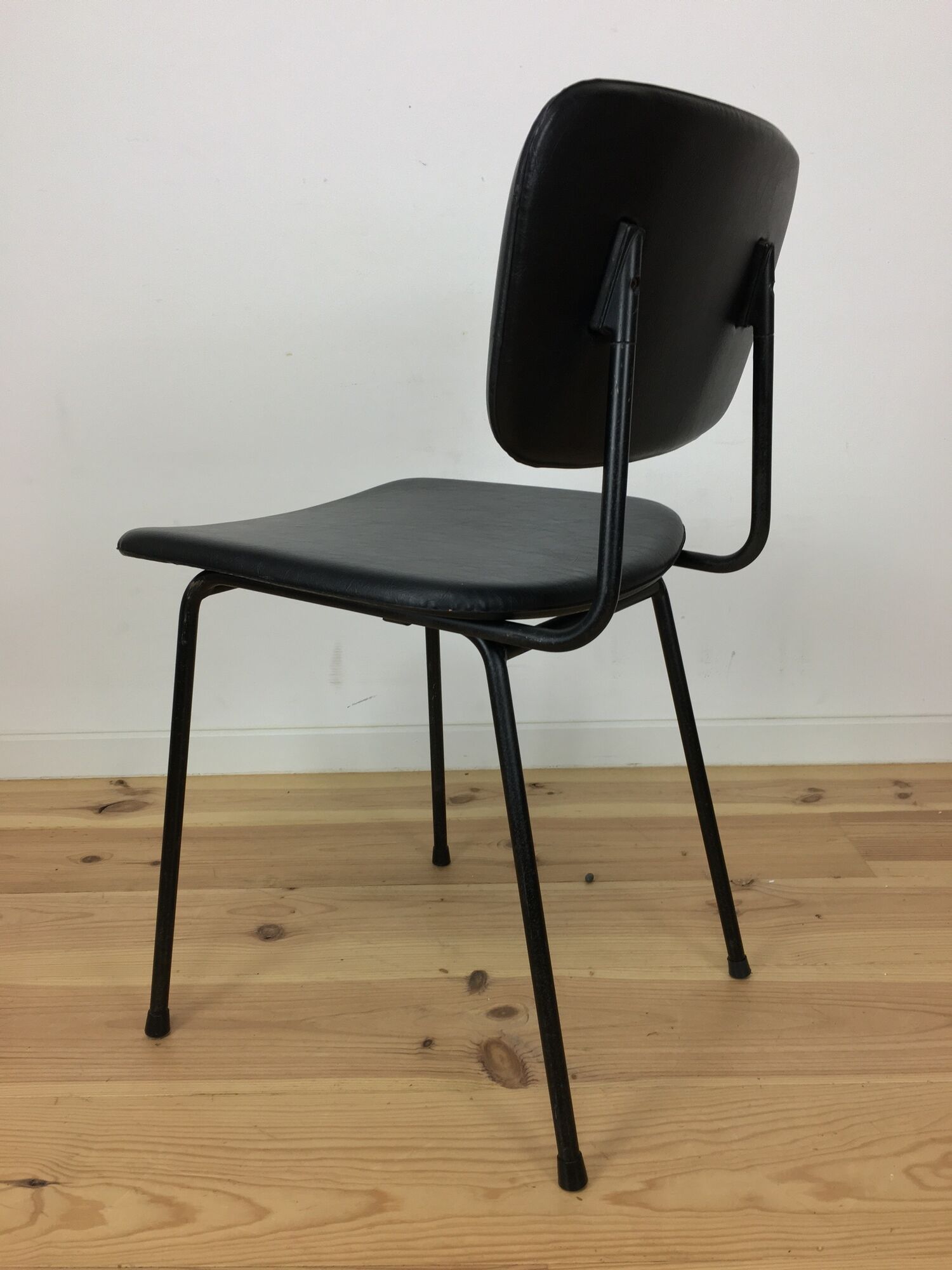 Airborne chair, Carolina Prefacto, 1950, metal and black skai