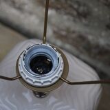 Lampe en céramique blanche à abat-jour tartan – style cosy et intemporel