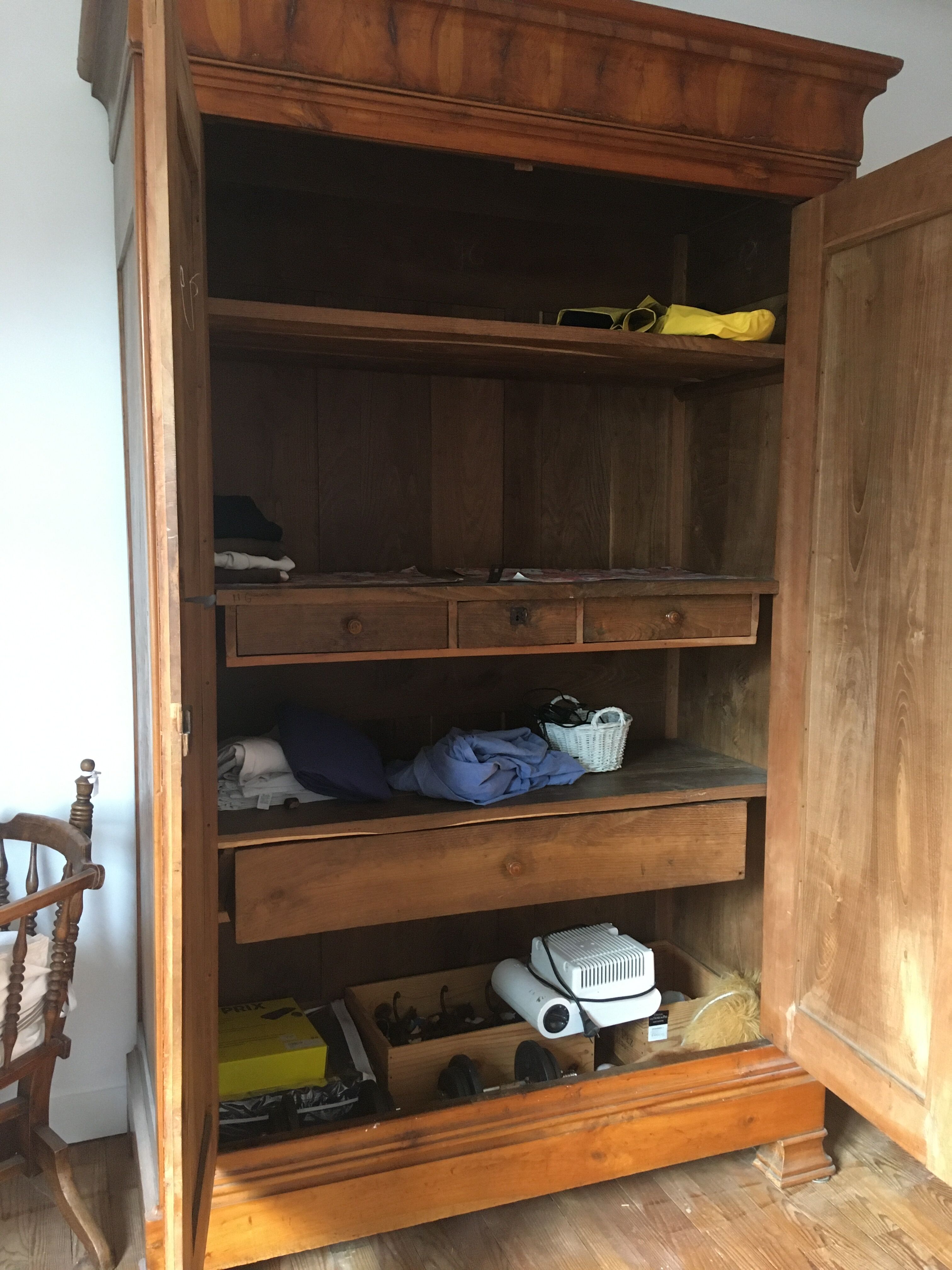 Armoire normande bois massif Selency