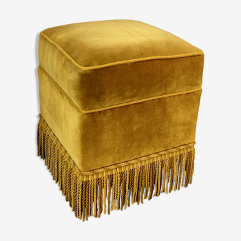 Velvet pouf