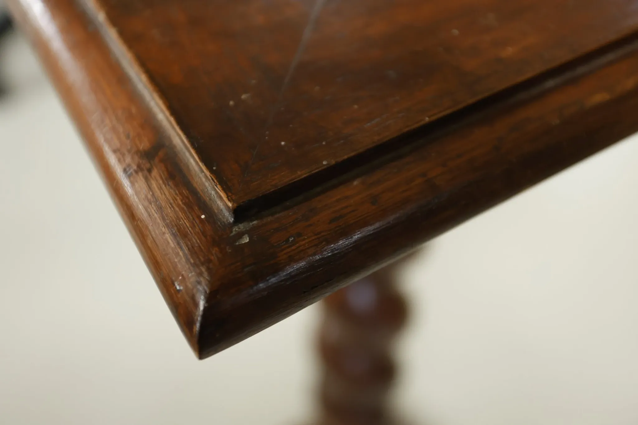 Antique oak barley twist pedestal / plant stand – 109 cm height