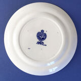 Set of 2 plates 22.50cm and 2 plates 19.50cm JT&S Crown Pottery Longton warranted willow pattern