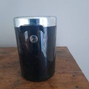 Long-lasting bottle cooler bucket